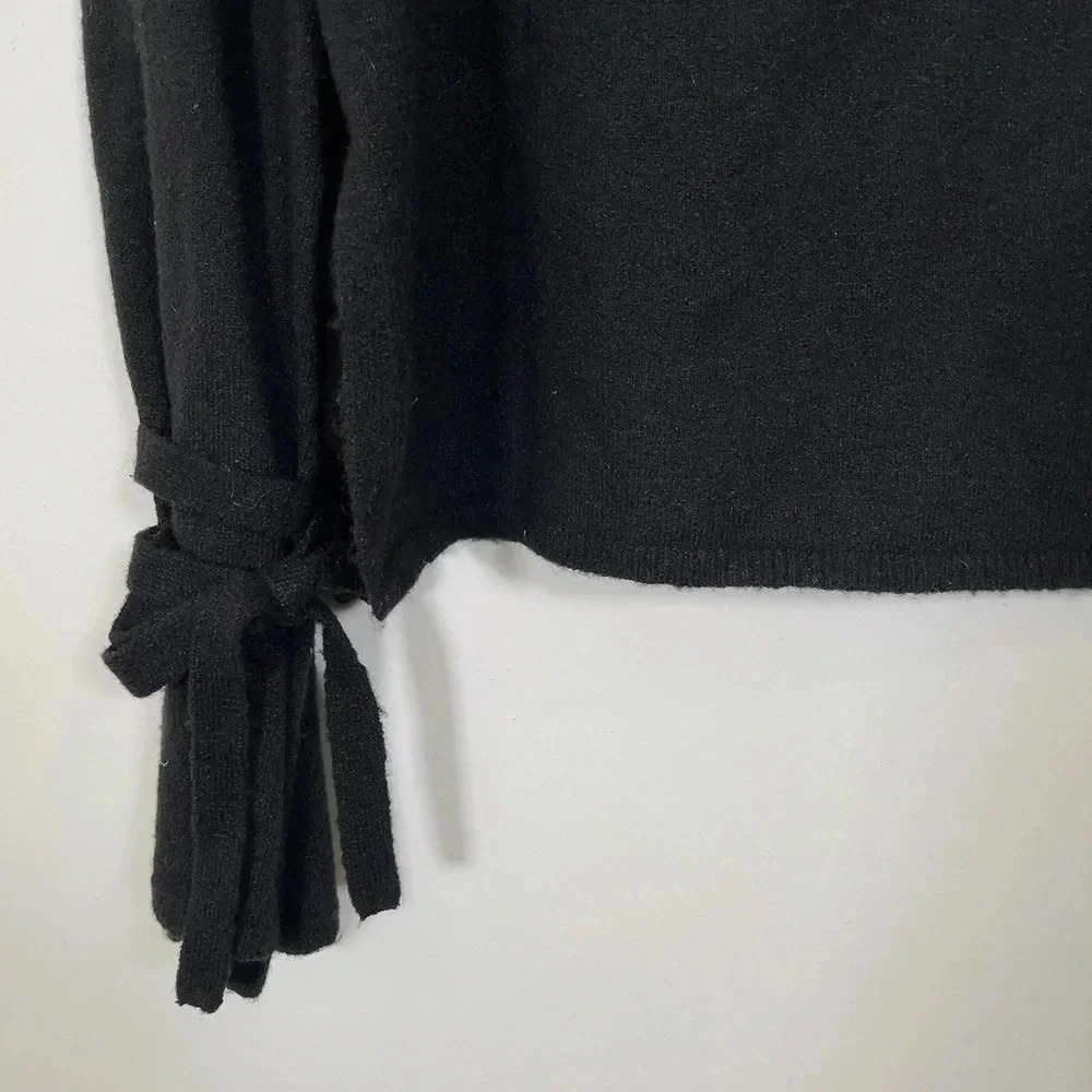 Cupcakes  And Cashmere Bowtie Sleeves Sweater - Picture 6 of 11